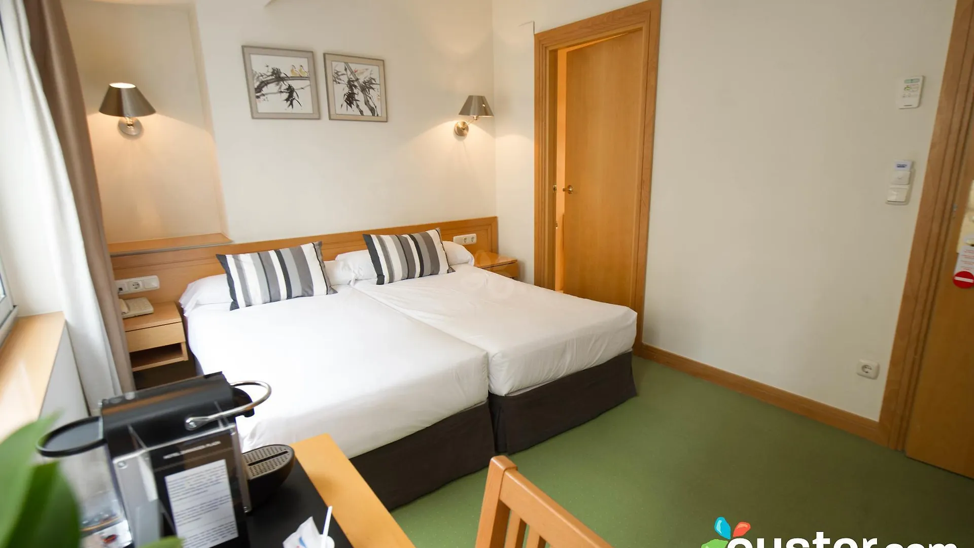 Hotel Zaragoza Plaza San Sebastian 0*,