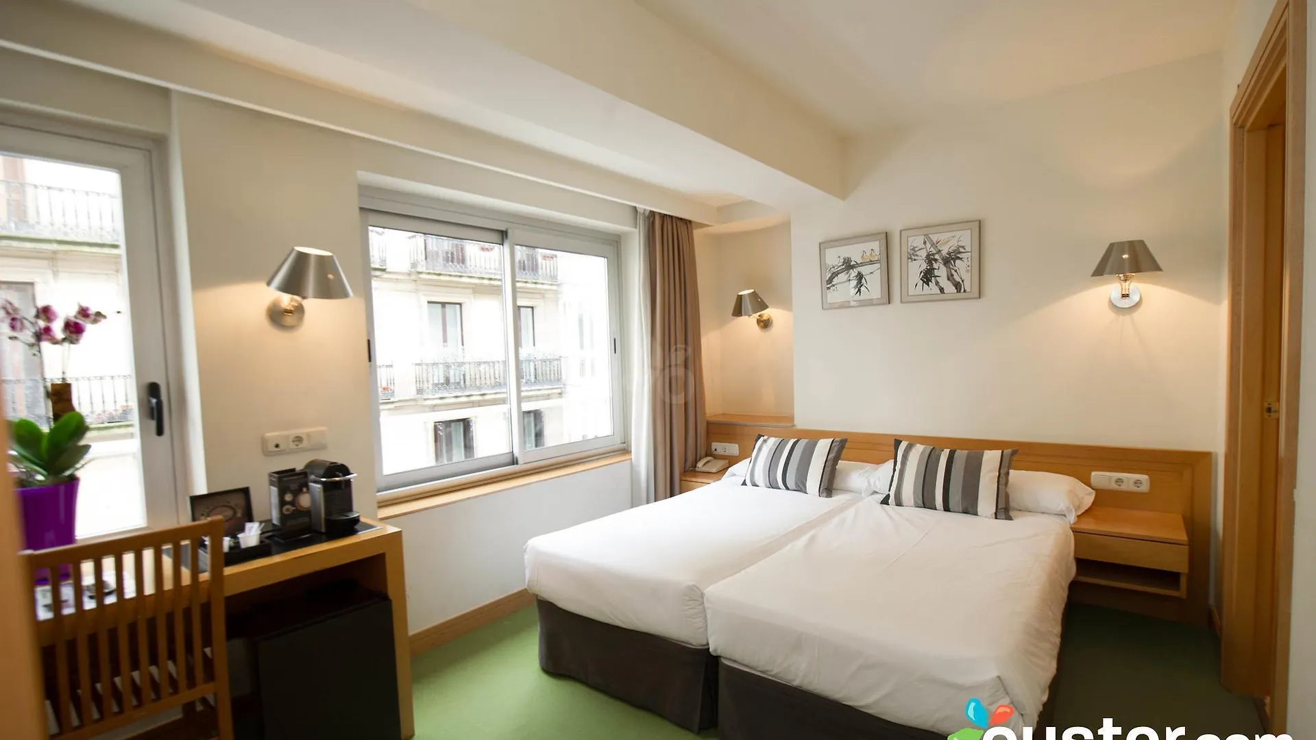 Hotel Zaragoza Plaza San Sebastian 0*,