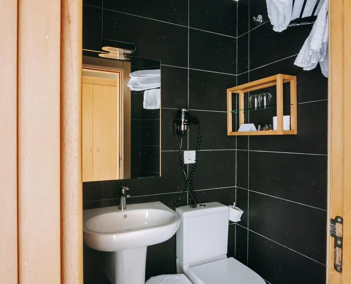 Hotel Zaragoza Plaza San Sebastián Hiszpania